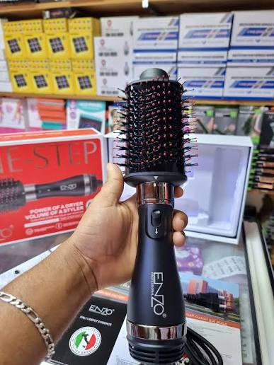 Brosse Soufflante One Step ENZO 2-en-1